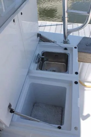 M.a.c. Daddy Yacht Photos Pics Bait Prep