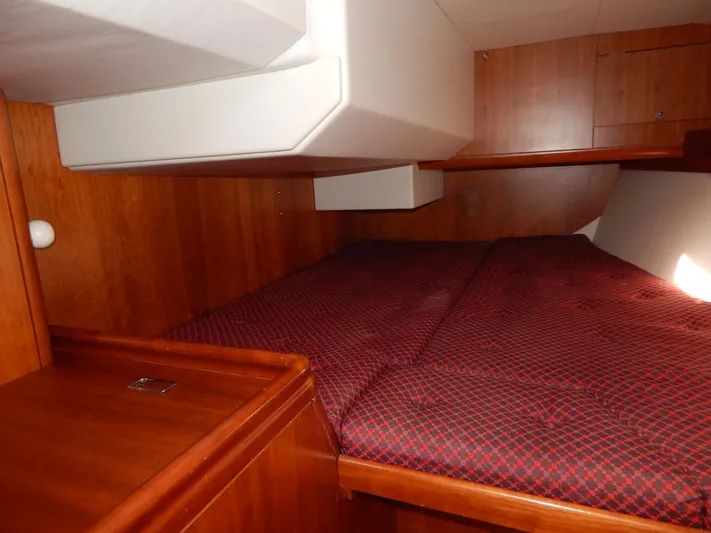  Yacht Photos Pics Cozy cabin interior of 1999 Oyster 42 Aft Cockpit Deck Saloon yacht.