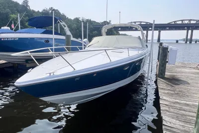 2005 Formula 330 Sun Sport