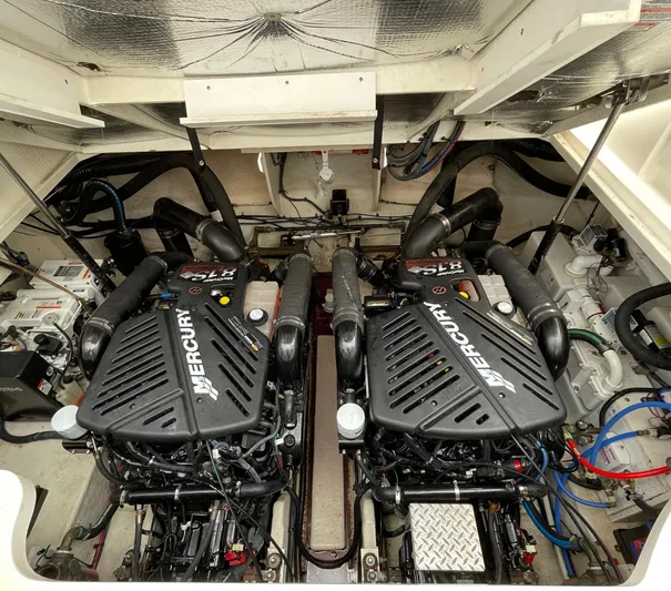 Viva La Vida Yacht Photos Pics Engine room of 2006 Sea Ray 340 Sundancer with twin Mercury engines.