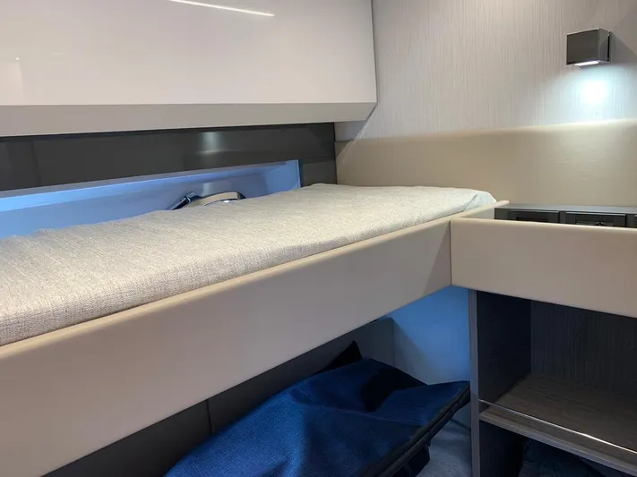  Yacht Photos Pics Pershing 5X 2021 - MM2- 4-2023-06-12 at 12.46.18.jpeg