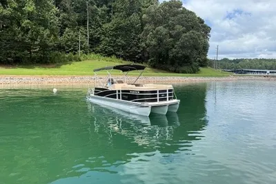 Harris Grand Mariner 250
