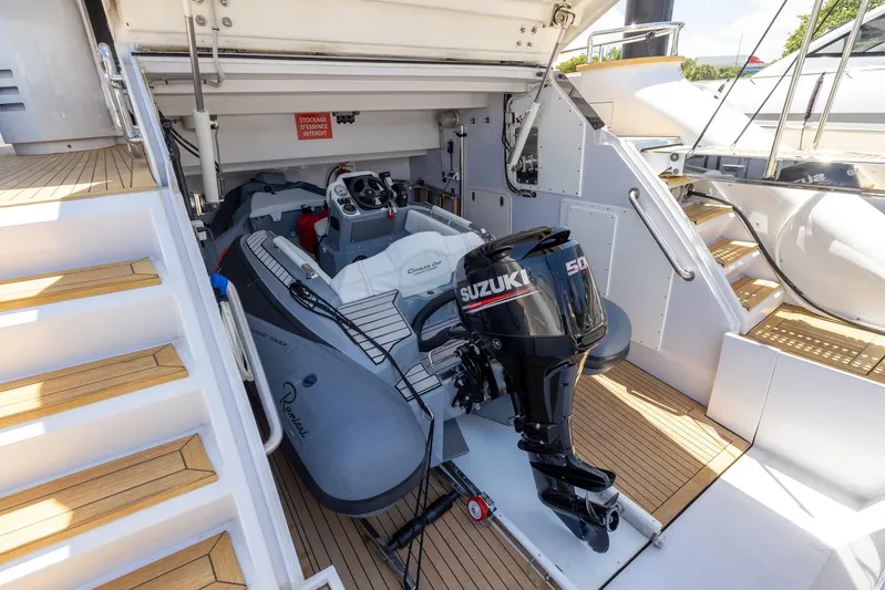 Sea Metri V Yacht Photos Pics 