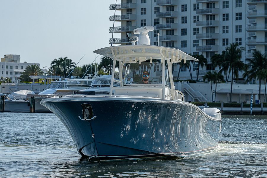 2017 Regulator 34 SS