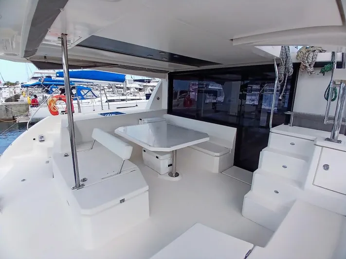 Sail La Vie Yacht Photos Pics 