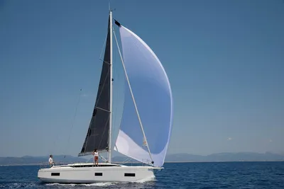 Bavaria C38