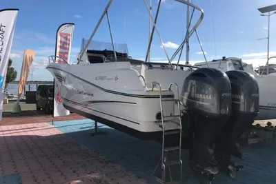 2017 Jeanneau Cap Camarat 8.5 CC