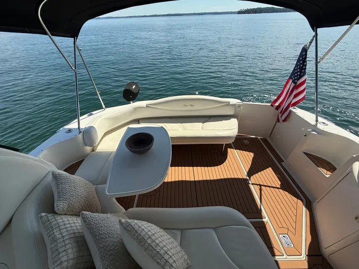  Yacht Photos Pics 1999 SEA RAY 380 SUNDANCER - Image 12