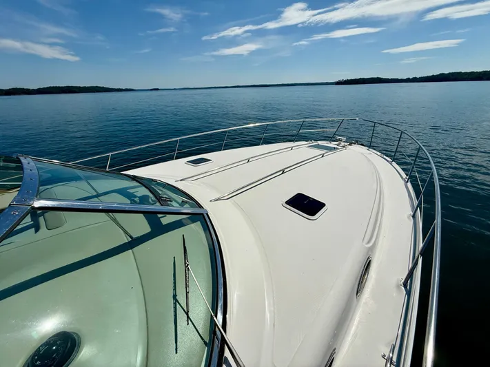  Yacht Photos Pics 1999 SEA RAY 380 SUNDANCER - Image 22