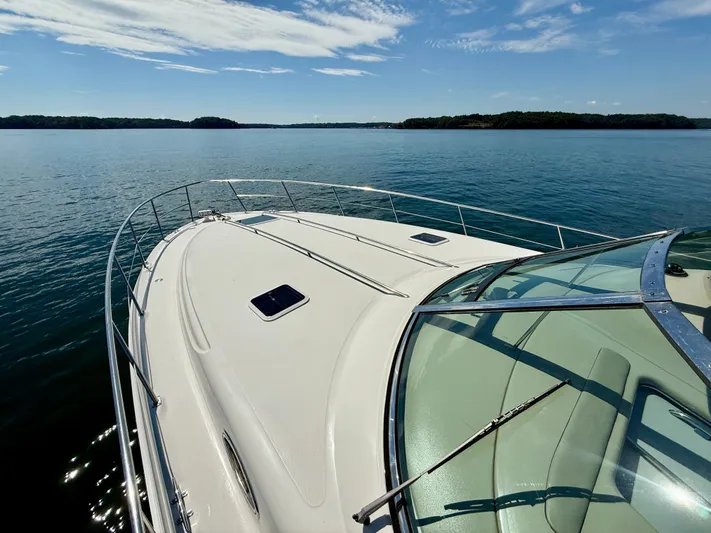  Yacht Photos Pics 1999 SEA RAY 380 SUNDANCER - Image 19