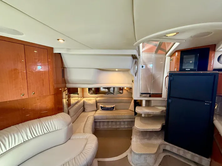  Yacht Photos Pics 1999 SEA RAY 380 SUNDANCER - Image 32