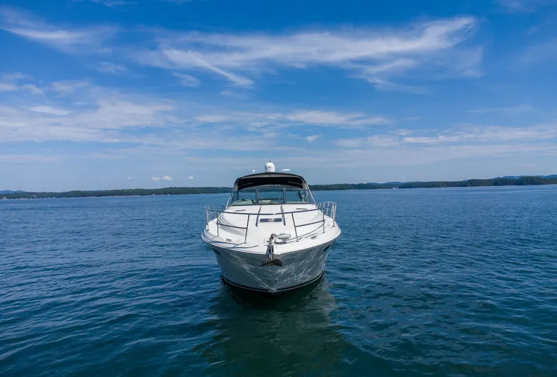  Yacht Photos Pics 1999 SEA RAY 380 SUNDANCER - Image 2