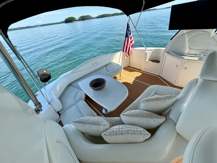  Yacht Photos Pics 1999 SEA RAY 380 SUNDANCER - Image 13