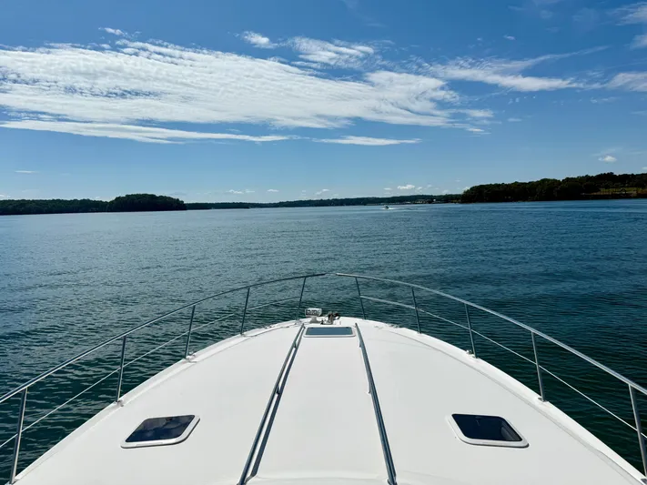  Yacht Photos Pics 1999 SEA RAY 380 SUNDANCER - Image 21