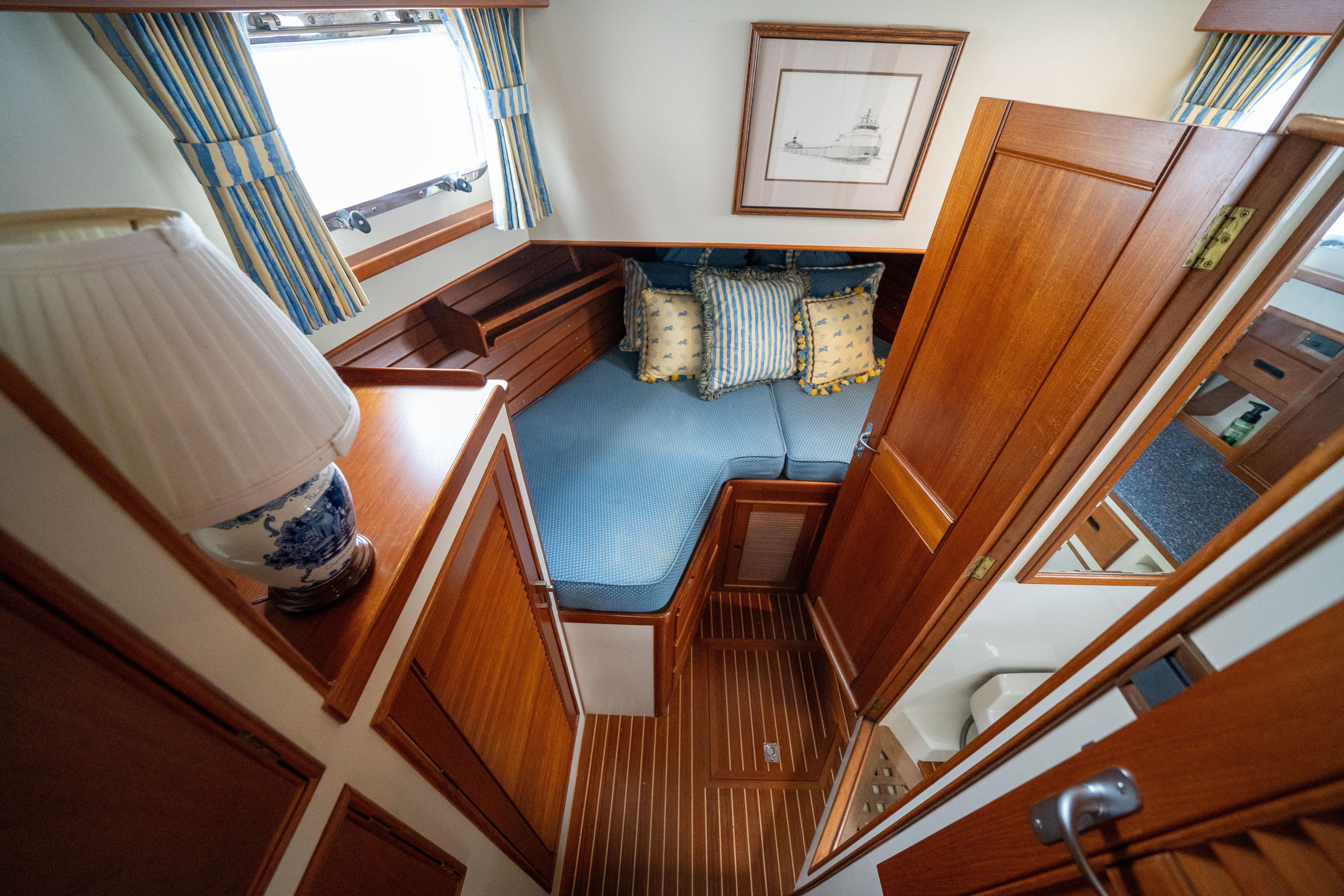 2001 Grand Banks 42 