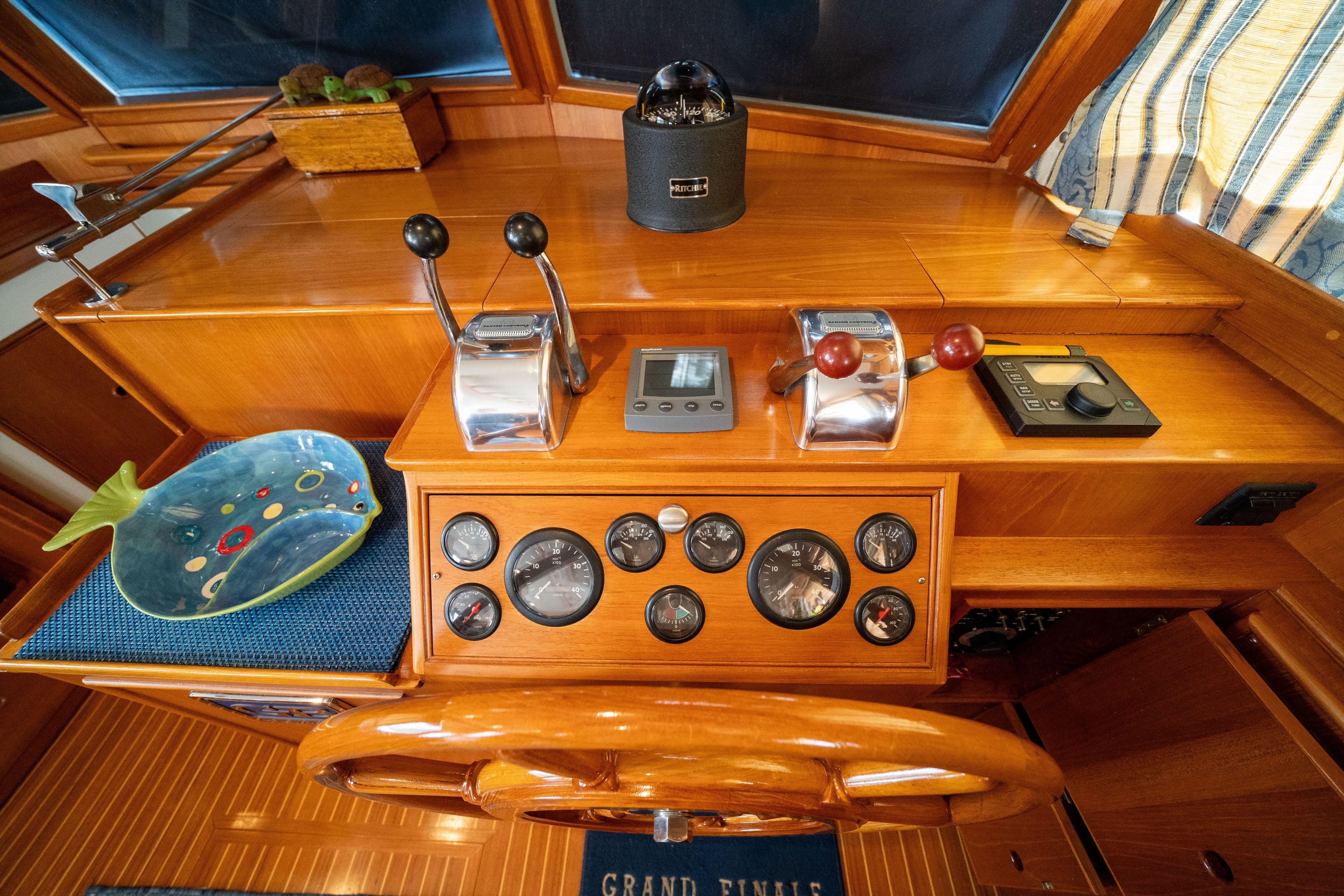 Yacht