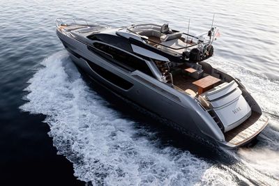 Yacht