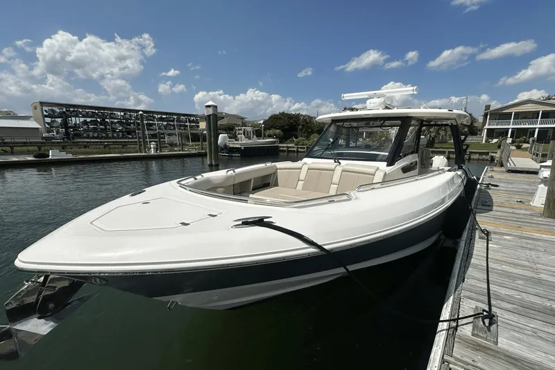 Stock Number 213279 Yacht Photos Pics 