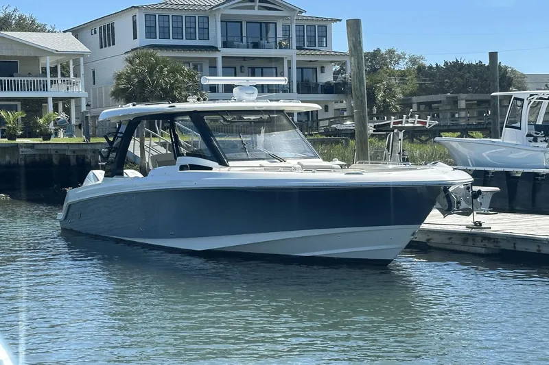Stock Number 213279 Yacht Photos Pics 