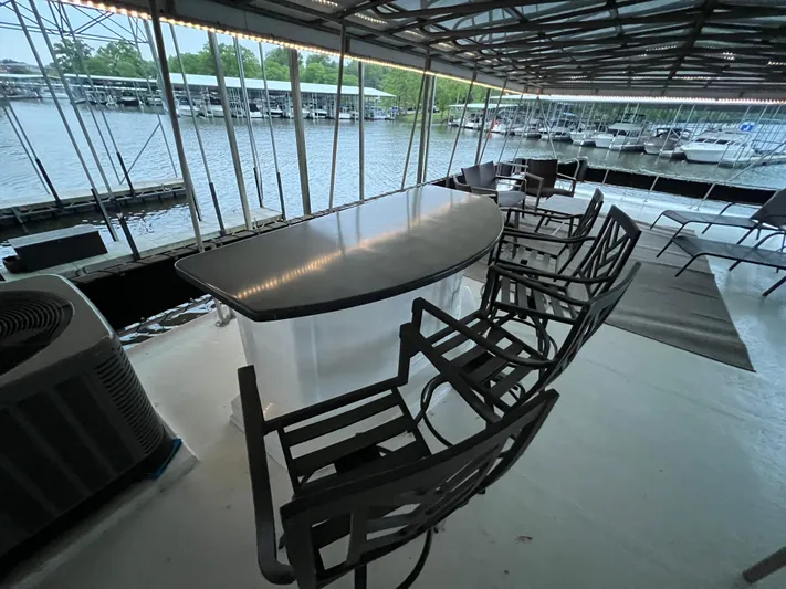 The Elegant Lady Yacht Photos Pics 