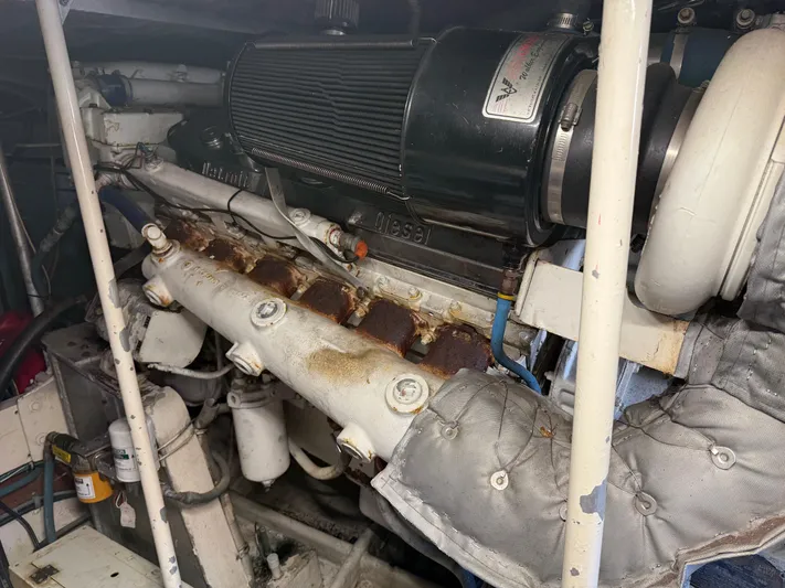 For Reel Yacht Photos Pics Starboard Engine