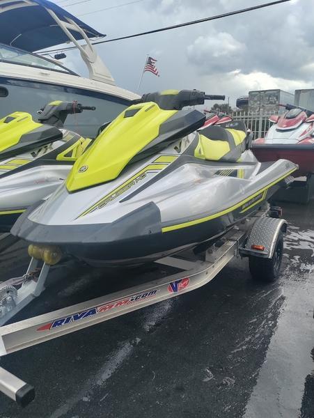 23 Yamaha Waverunner Gp1800 R Svho With Audio Wasserfahrzeug Und Jet Ski Kaufen Yachtworld