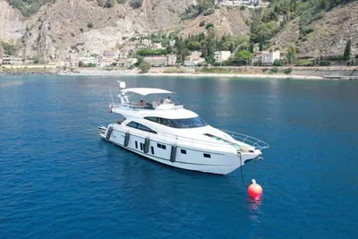 Fairline Squadron 65