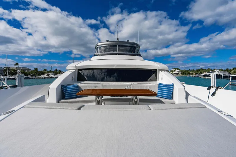 Surplus Lines Yacht Photos Pics 