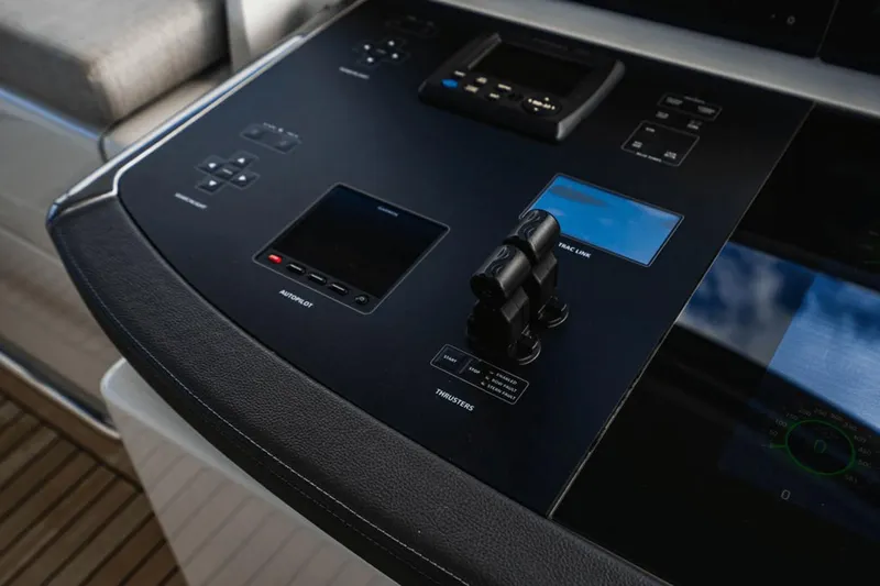 Surplus Lines Yacht Photos Pics 