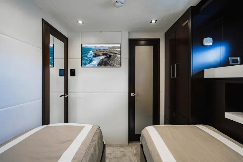 Surplus Lines Yacht Photos Pics 