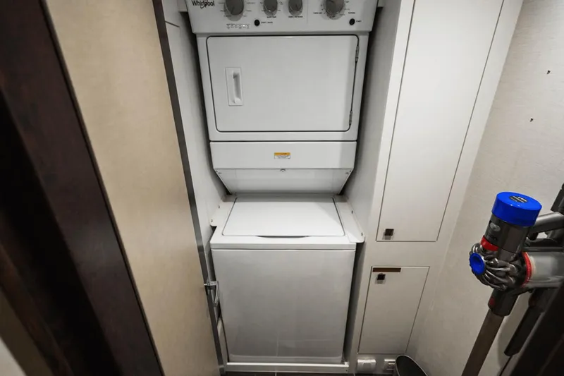 Surplus Lines Yacht Photos Pics 