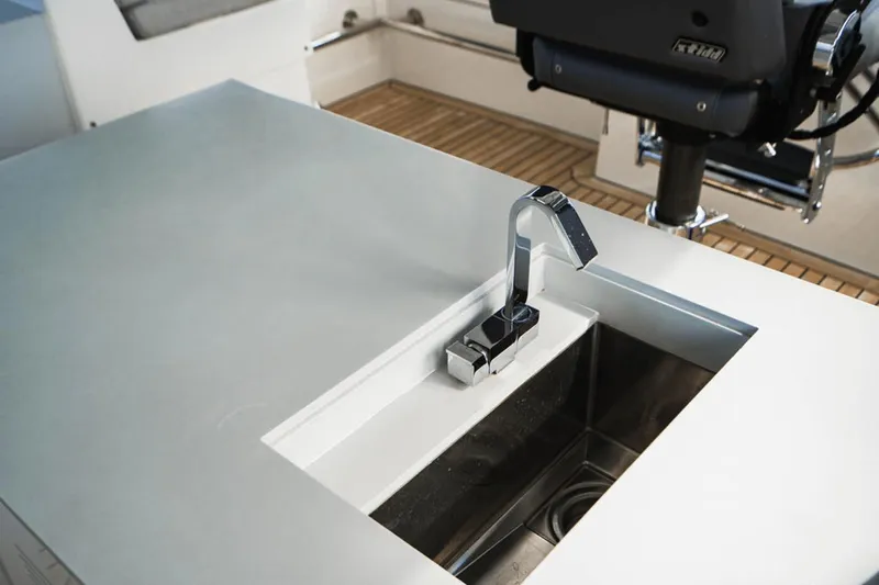 Surplus Lines Yacht Photos Pics 