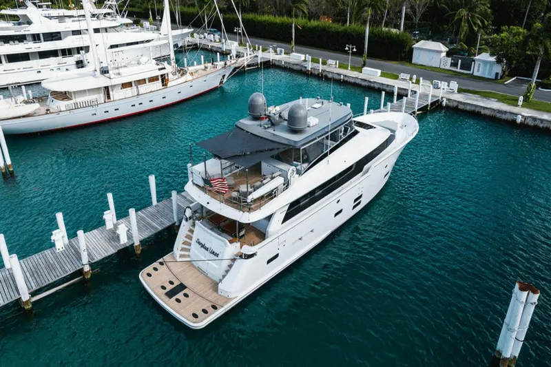 Surplus Lines Yacht Photos Pics 