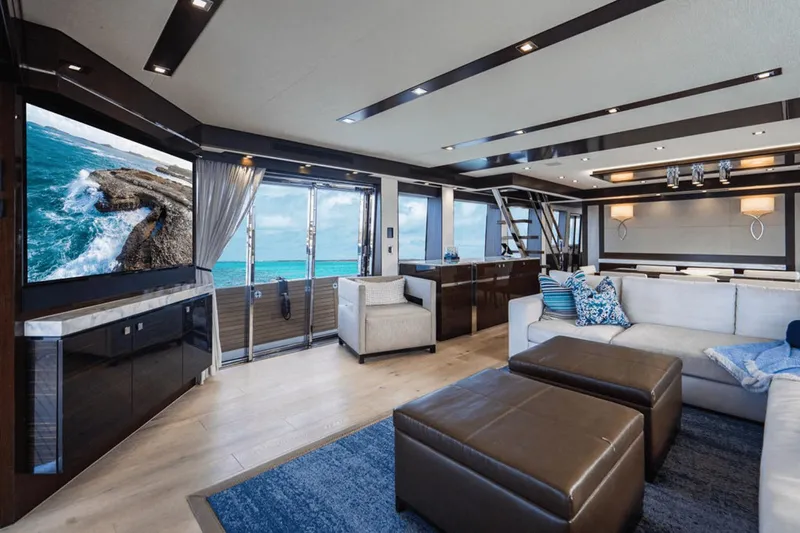 Surplus Lines Yacht Photos Pics 