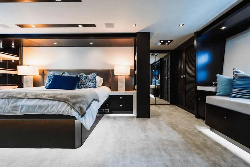 Surplus Lines Yacht Photos Pics 