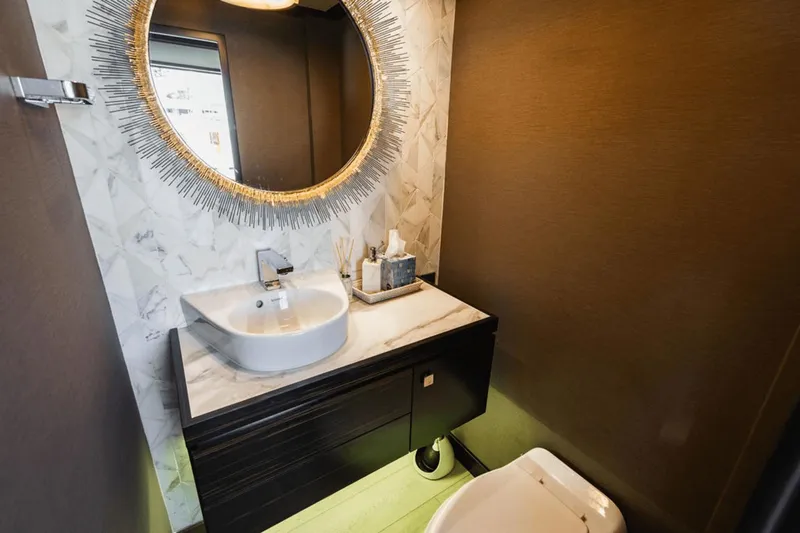 Surplus Lines Yacht Photos Pics 