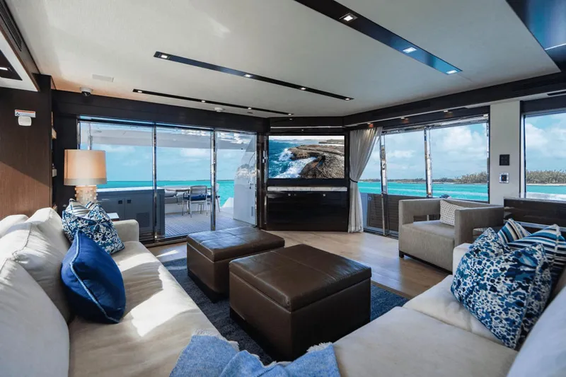 Surplus Lines Yacht Photos Pics 