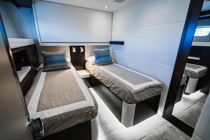 Surplus Lines Yacht Photos Pics 