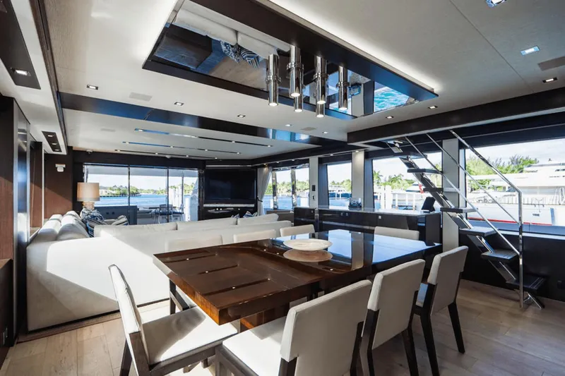 Surplus Lines Yacht Photos Pics 