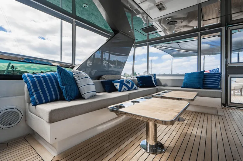 Surplus Lines Yacht Photos Pics 