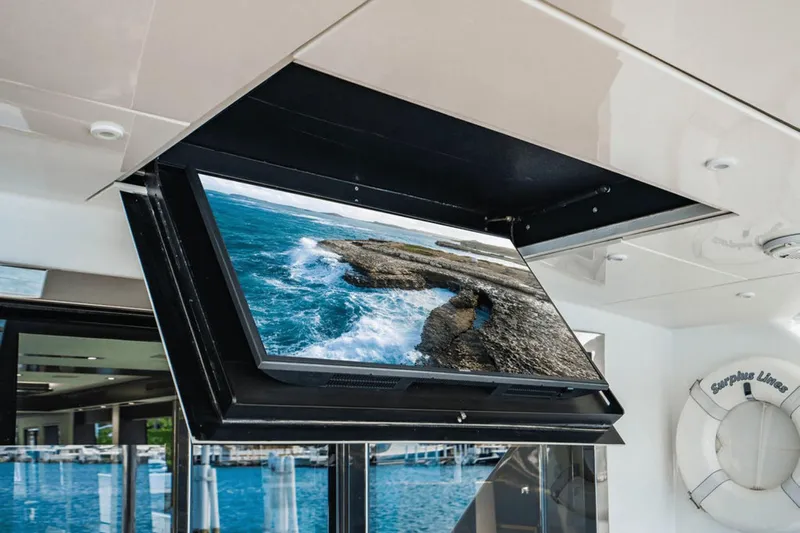 Surplus Lines Yacht Photos Pics 