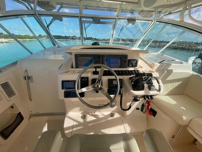 Bona Vita Yacht Photos Pics Helm View