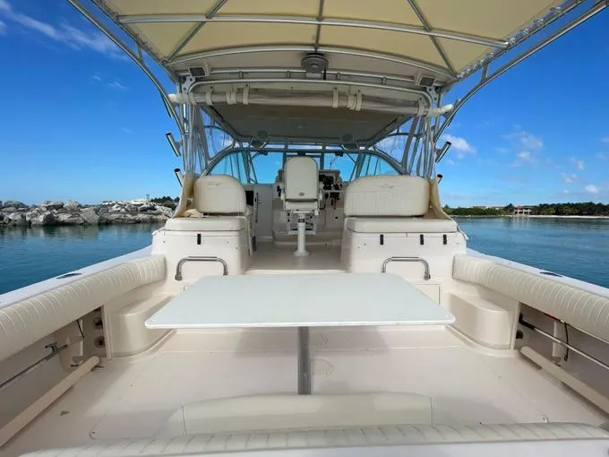 Bona Vita Yacht Photos Pics Cockpit Table