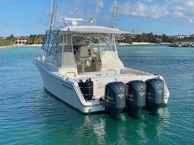 Bona Vita Yacht Photos Pics Stern Quarter