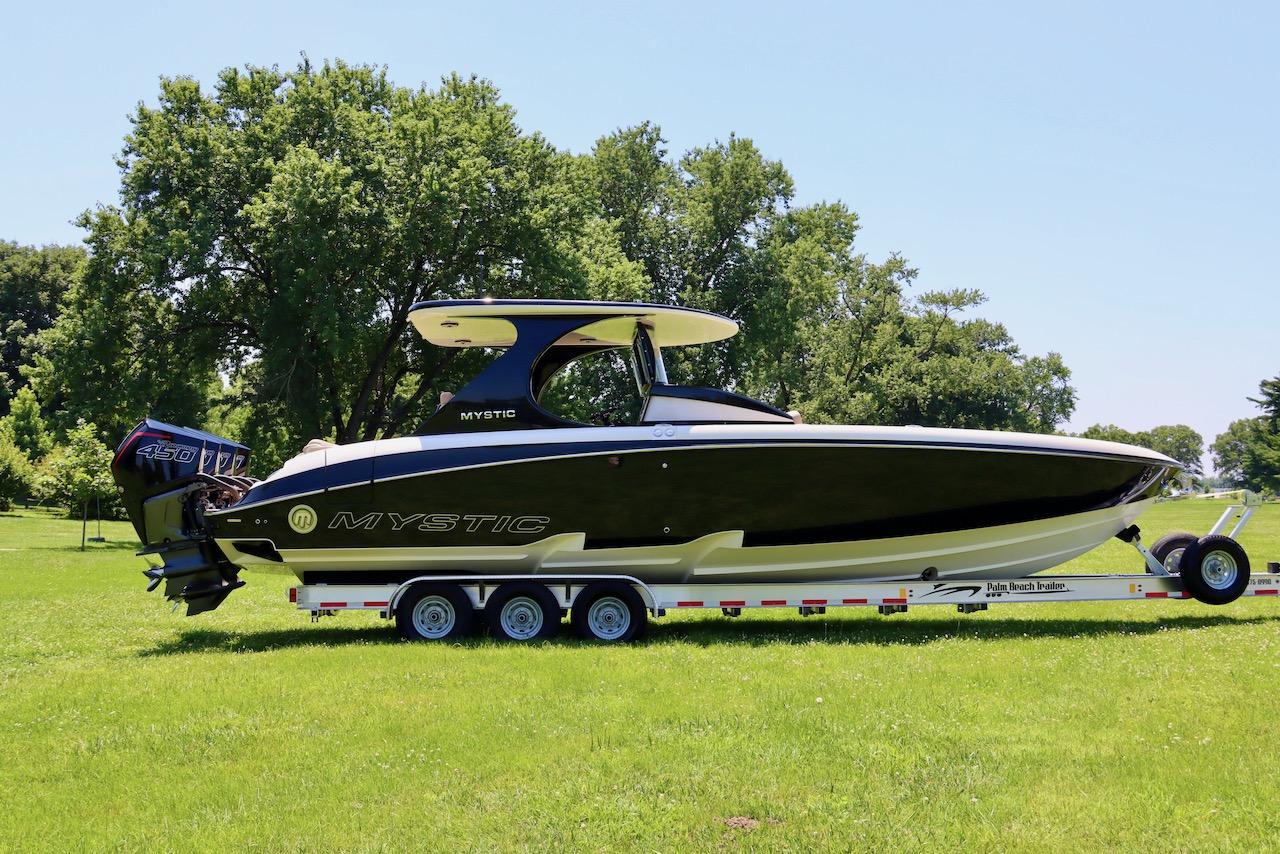 2021 Mystic Powerboats 38 Mystic Powerboats M3800 Center Console for