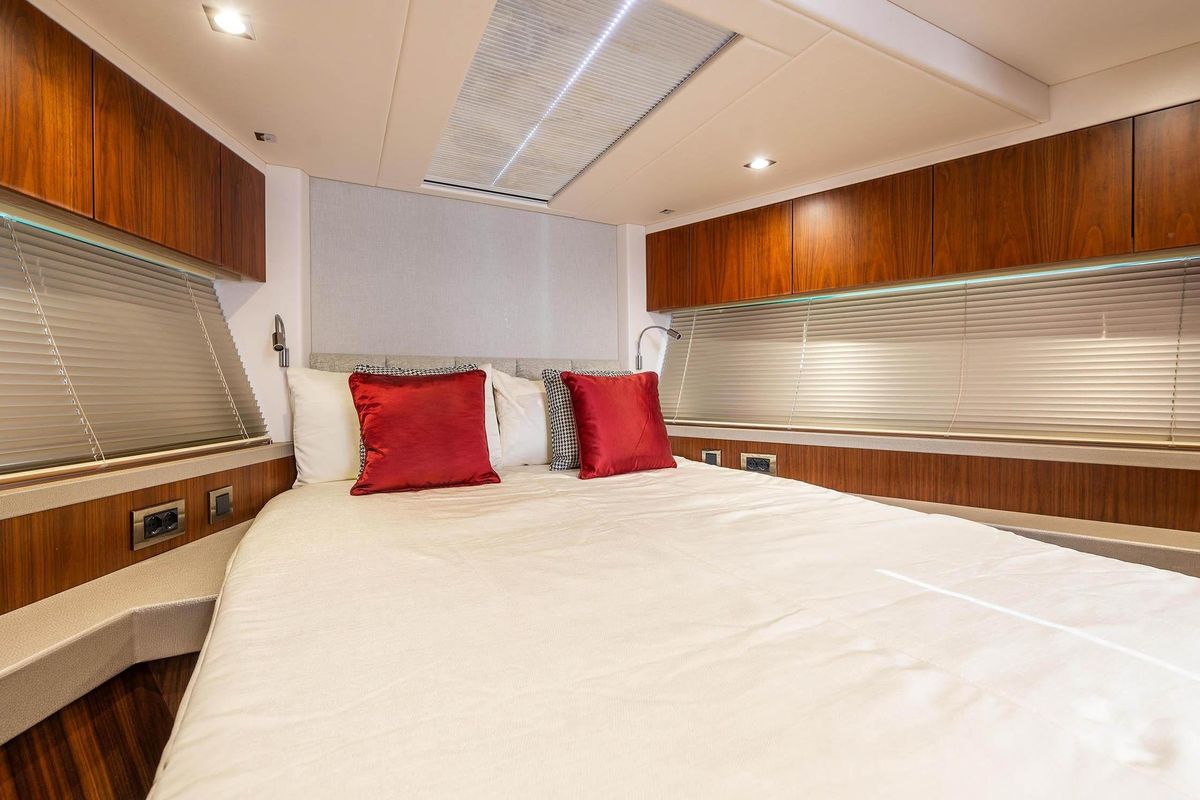 2020 Sunseeker 52 