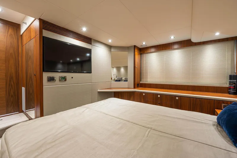  Yacht Photos Pics Luxurious interior of 2020 Sunseeker Manhattan 52 yacht with modern amenities.