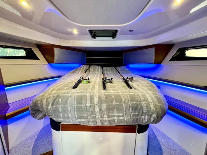 Days Ahead Yacht Photos Pics 