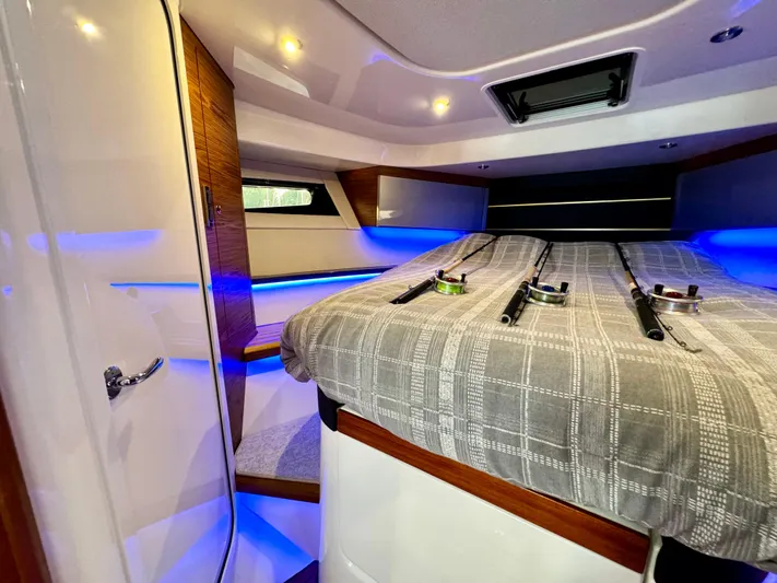 Days Ahead Yacht Photos Pics 