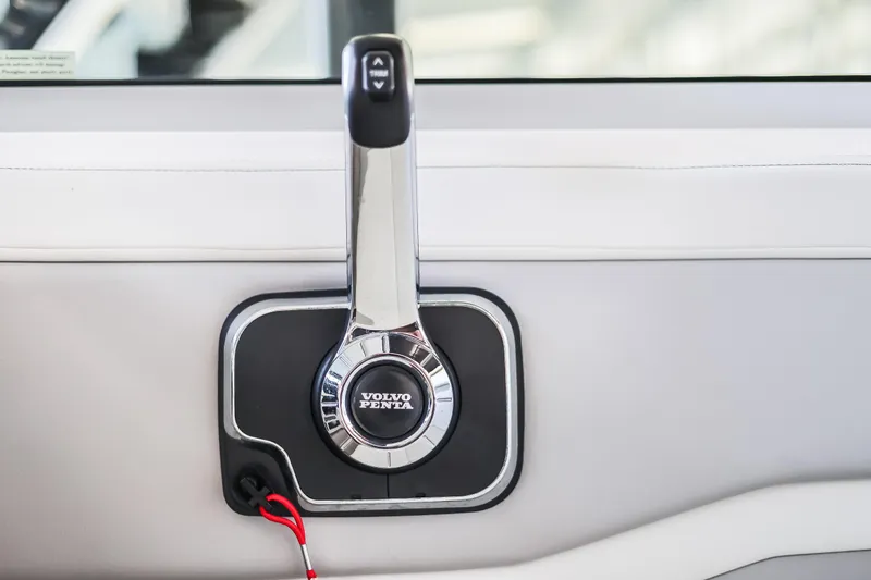 Tarini Yacht Photos Pics Volvo Penta throttle control on 2020 Regal 28 Express boat.